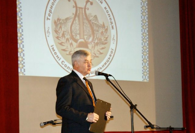 Завідувач кафедри музикознаства та методики музичного мистецтва Богдан Водяний